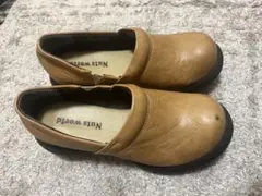 Item thumbnail for item 7d9631e3-2797-4c53-8e1b-42925c7acc2f