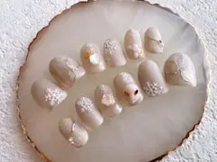 ネイルチップ★雪兎と雪の結晶ネイル★うるうる氷 たらしこみ