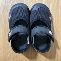New Balance ブラック サンダル