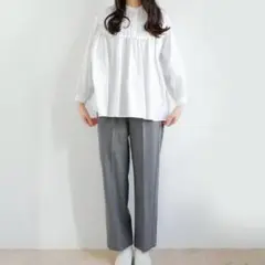 オローネ オオカミとフクロウ グルニエパンツ　ライトグレー