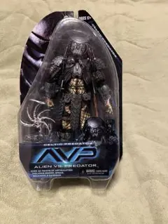 AVP ハイヤトイズ　スカープレデター　ケルティックプレデター　❗️未開封❗️ Amazon.co.jp: ハイヤトイズ AVP 1/18 アクションフィギュア