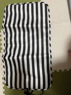 マークジェイコブス　おむつ替えシート