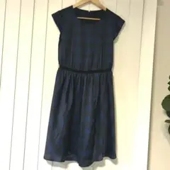 UNTITLED　アンタイトル　膝下　フレンチスリーブワンピース　サイズ2