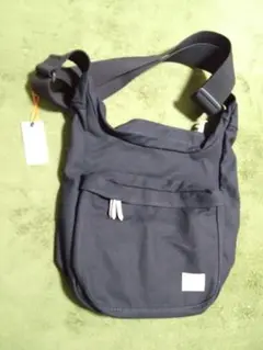 Item thumbnail for item 61fc1ce2-577d-4784-bffc-ece68f19a7b7