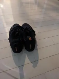 アディダス トレーニングシューズ ブラック