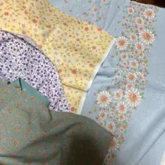花柄の綿生地　４枚
