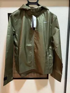ナイキ エッセンシャル ウィメンズ ランニングジャケット M 新品 カーキ系