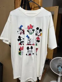 Levi's ホワイト Tシャツ