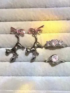 大粒ジルコン　猫デザイン ピアス　リング 指輪