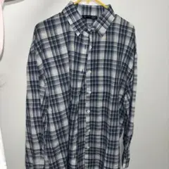 青とホワイトのチェックシャツ 長袖