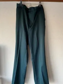 グリーン スラックス