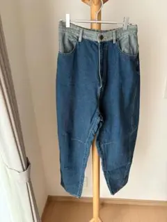 Item thumbnail for item 238b6db4-0dfd-4f96-b7a8-63297e992df7