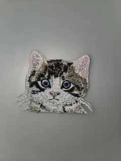 ⑪猫の顔 刺繍パッチ