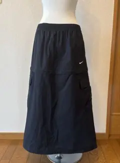 NIKE ウィメンズ ミッドライズ ウーブン カーゴ ミディ スカート