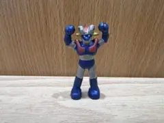 青いプラスチックフィギュア