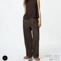 美品　ユニクロ　タックワイドパンツ　ダークブラウン　Mサイズ　裾上げあり