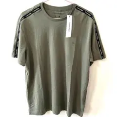 CALVIN KLEIN グリーン　MサイズTシャツ