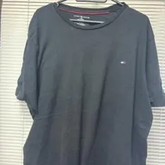 トミー・ヒルフィガー 黒 Tシャツ