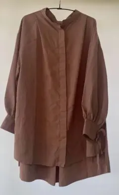 ピンクベージュ Mサイズ 長袖シャツ