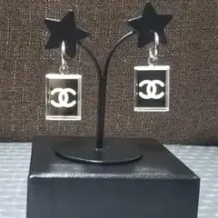 CHANEL ミラー ピアス