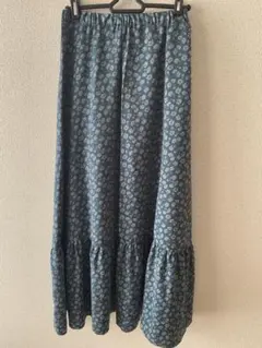 お値下げ中！w closet 花柄フリル裾ロングスカート