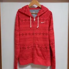 美品 NIKEパーカー レディースM