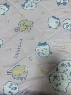 ちいかわ　冷感敷きパット　ピンク