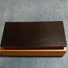 作品を置く台