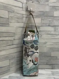 ペットボトルカバー　ペットボトルホルダー　おとぎの国の猫と仲間たち　②
