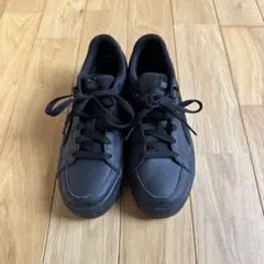 子供用PUMA ブラック スニーカー　シューズ　サイズ22.5