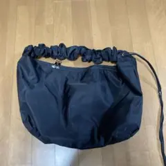 未使用品　hinastyleナイロン製ショルダーバッグ ブラック A4対応