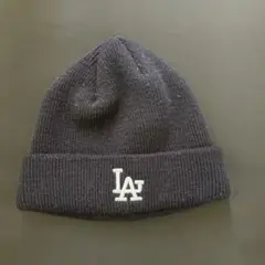 LAロゴ刺繍 黒ニット帽