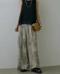 新品未使用☆かすれ柄ワイドパンツ　ESICA