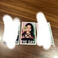 Item thumbnail for item e2c55704-b70c-472f-9e98-f55dbf649e89