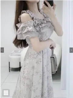 【新品・タグ付き‼️】GRL 花柄フリルオフショルダーフレアワンピース 最安値‼️