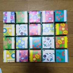 お菓子の空箱