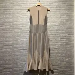 ストライプペプラムニットワンピース