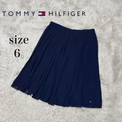【TOMMY HILFIGER】プリーツスカート ひざ丈 チャーム付き