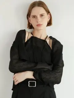 LA PEAU DE GEM two piece linen like top