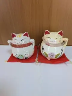 110 猫舎道楽堂　ねこや　招き猫　貯金箱　縁起物　2匹セット