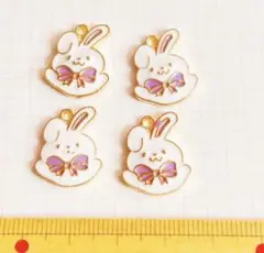 うさぎ エナメルチャーム 4個 パープル