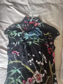 VIVIENNE TAM 花柄チャイナドレス風半袖シャツ