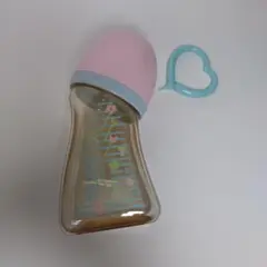 Betta 花柄180mlプラスチック哺乳瓶