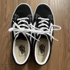 VANS スニーカー
