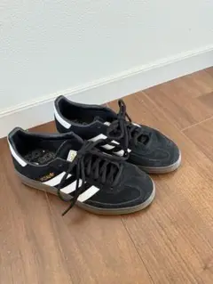 美品 adidas HANDBALL SPEZIAL スニーカー 黒 23cm