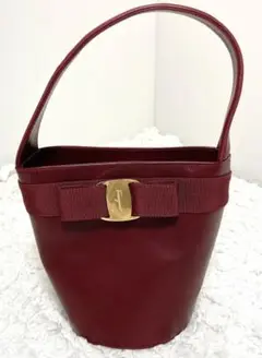 【美品】フェラガモ ヴァラリボン ハンドバッグ バケツ レザー レッド