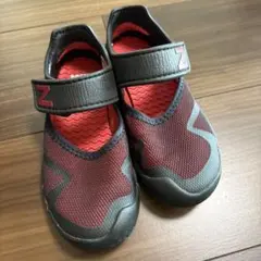 ニューバランス　サンダル 18