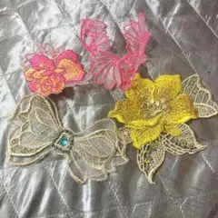 サルート　下着　赤の花　バラ　刺繍　アップリケ　リボンワッペンセット