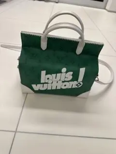 Item thumbnail for item 61fc2fe6-b994-4604-89b3-5323e4f06b0d