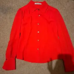 ANNE KLEIN 赤の長袖シャツ　ブラウス